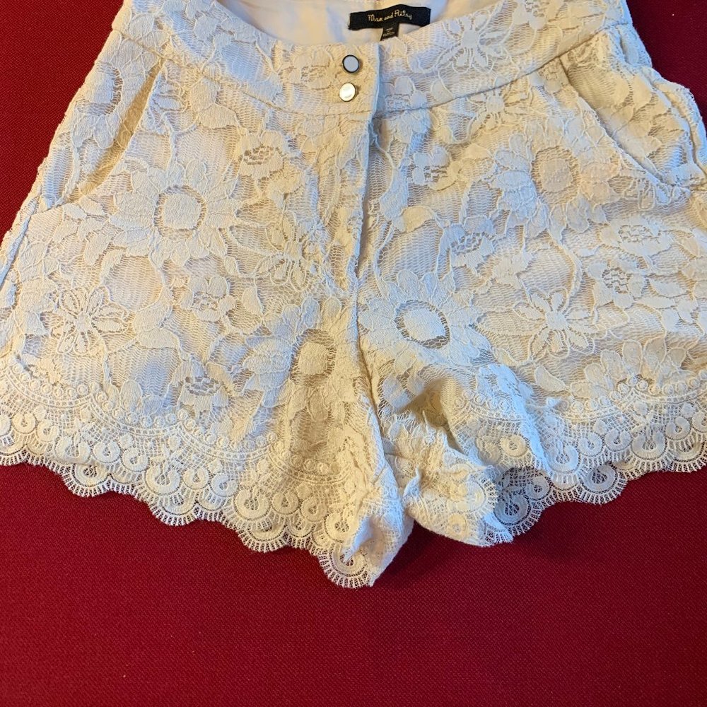 Max and Riley Lace Cream Shorts XS